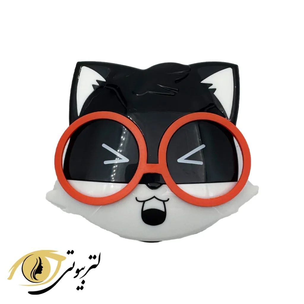 لنزپک گربه مشکی
